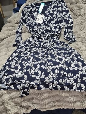 New W/ Tags - 41 Hawthorn Navy Wrap Dress with White Leaf Print